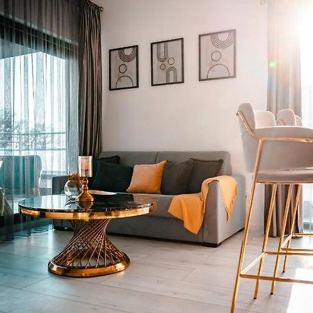 Luxury Family Apartment With Private Parking And Forest View Timişoara Extérieur photo