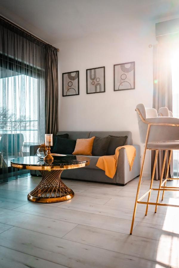 Luxury Family Apartment With Private Parking And Forest View Timişoara Extérieur photo