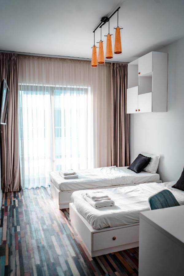 Luxury Family Apartment With Private Parking And Forest View Timişoara Extérieur photo
