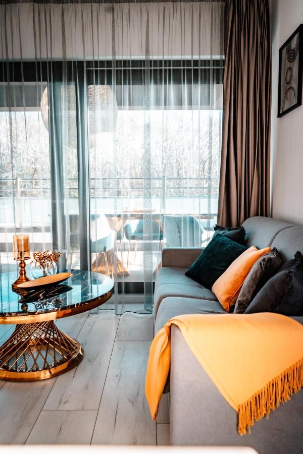 Luxury Family Apartment With Private Parking And Forest View Timişoara Extérieur photo